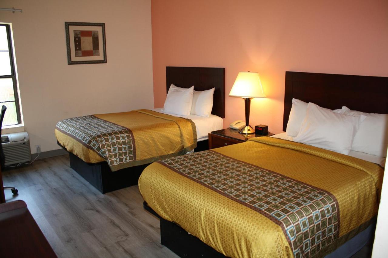 Executive And Motel 2*