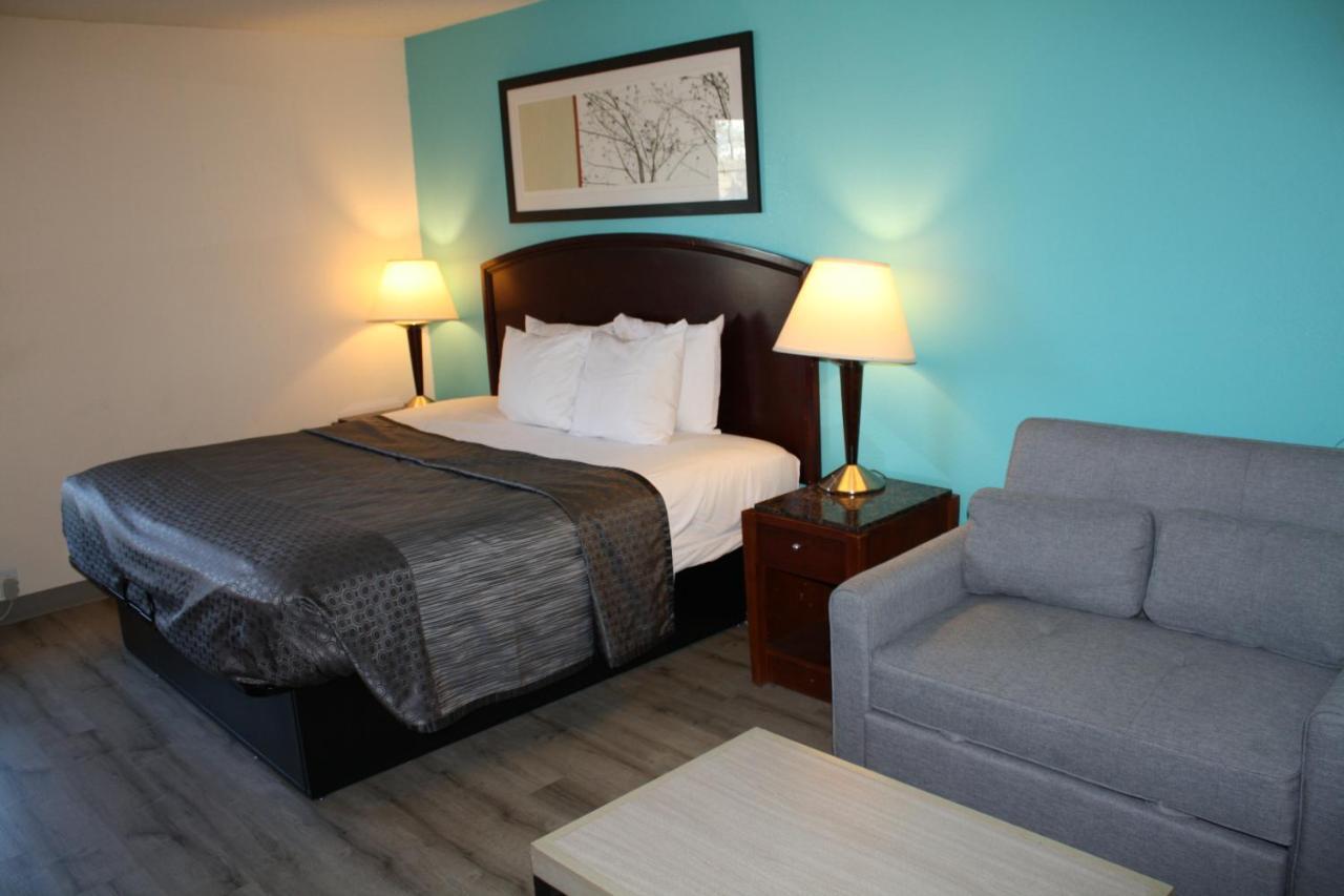Executive And 2* Wichita Falls