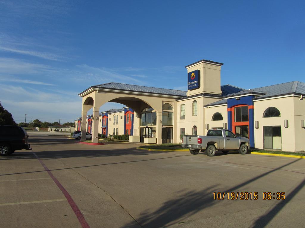Executive And Wichita Falls
