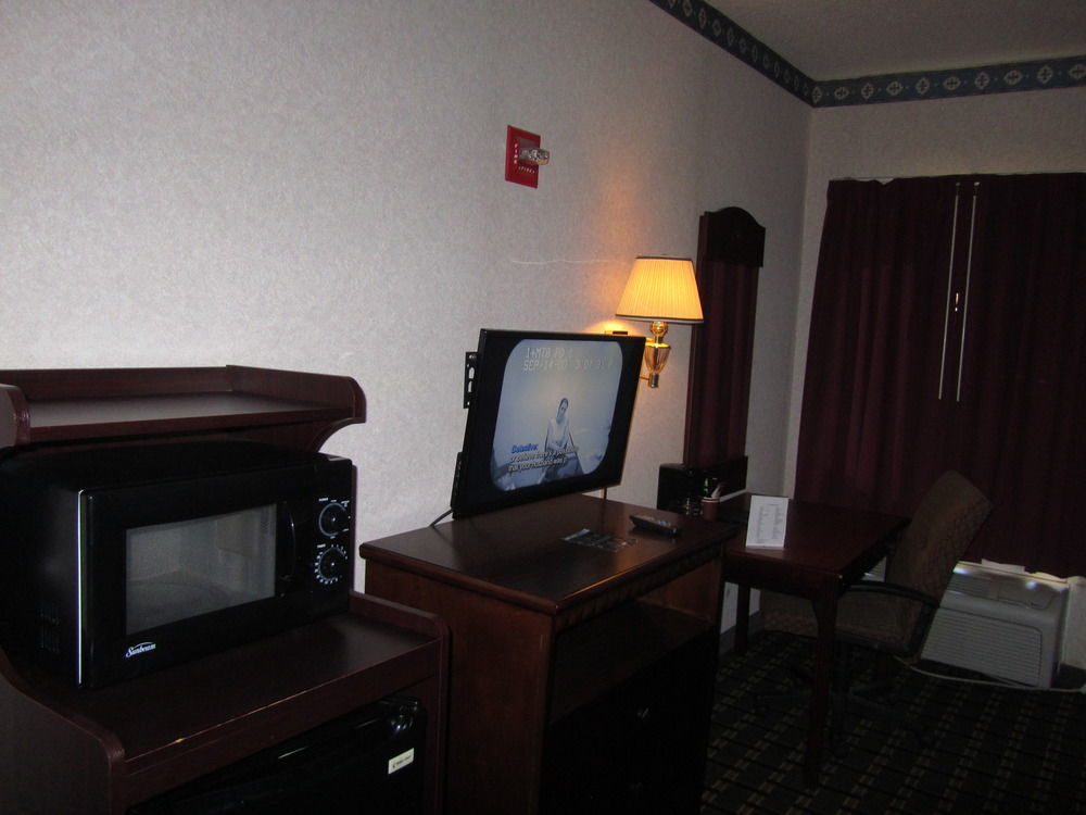 Executive And 2*
