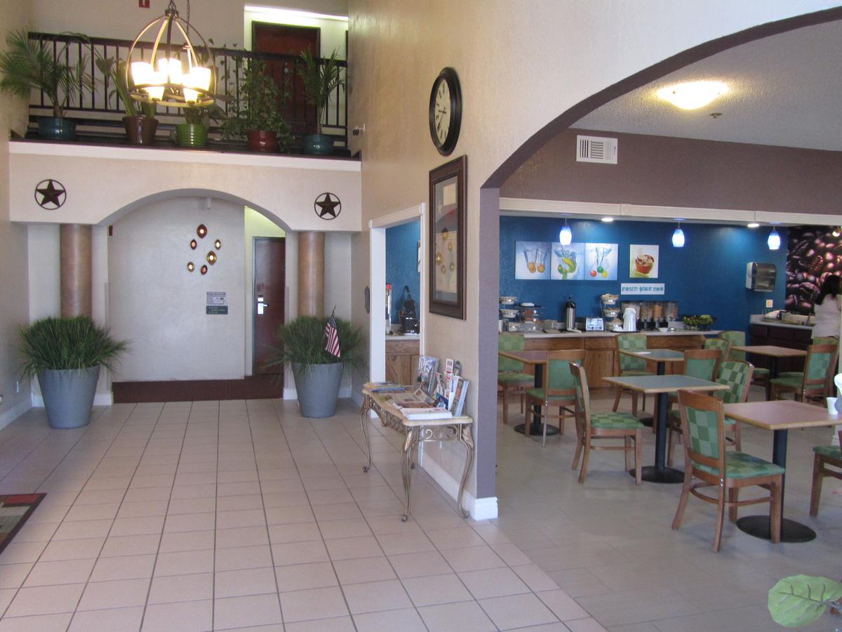 Executive And Motel 2*