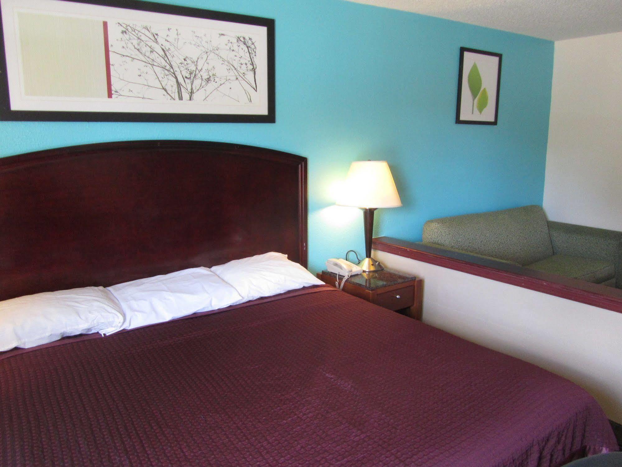 Motel Executive And Wichita Falls